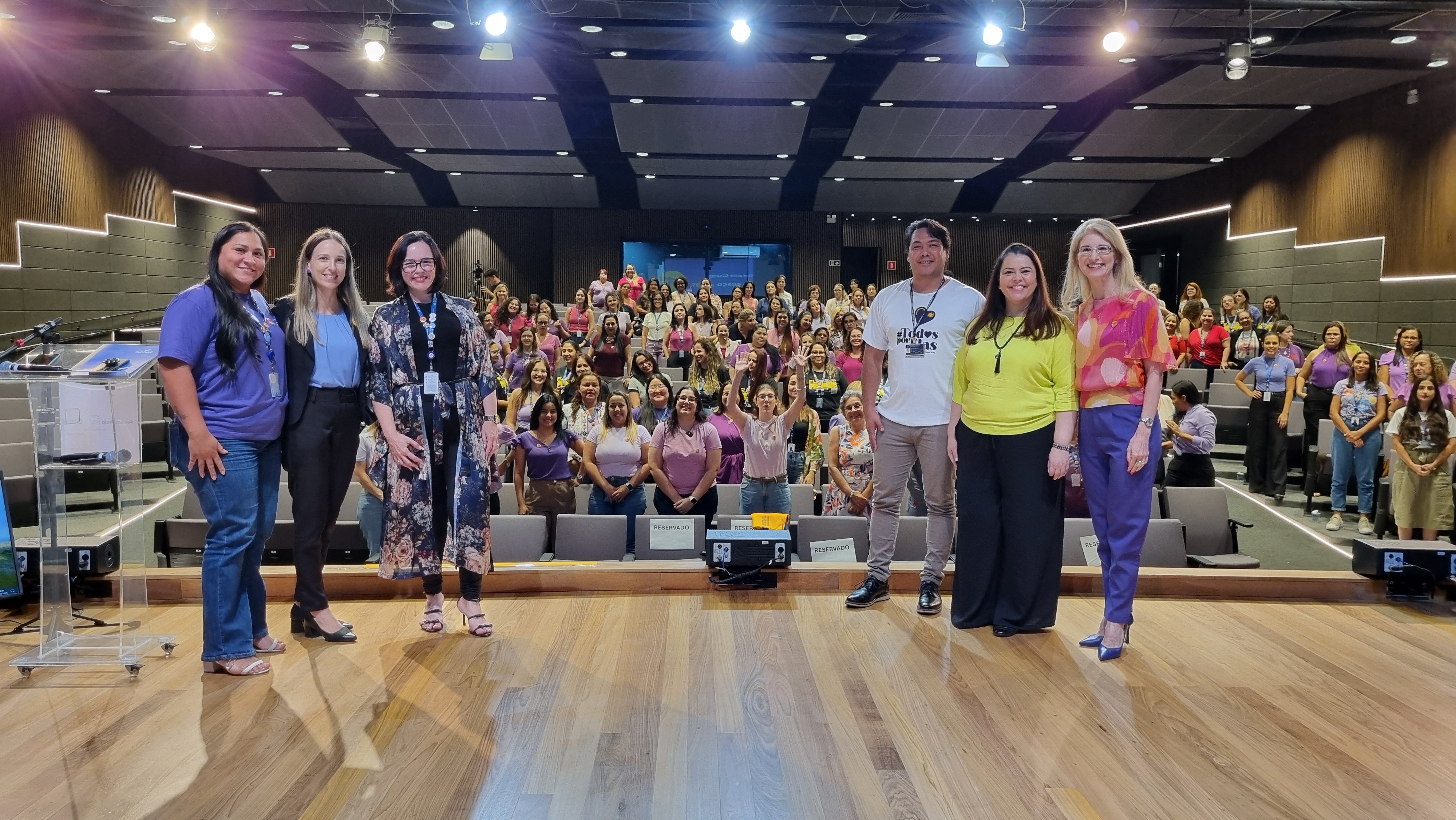 Todos Por Elas: Sistema Comércio mobiliza colaboradores para ação