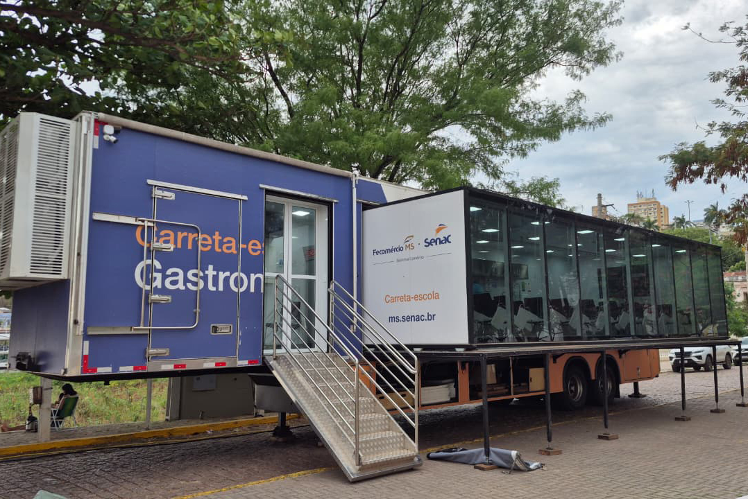 Cursos gratuitos de gastronomia chegam com a carreta-escola