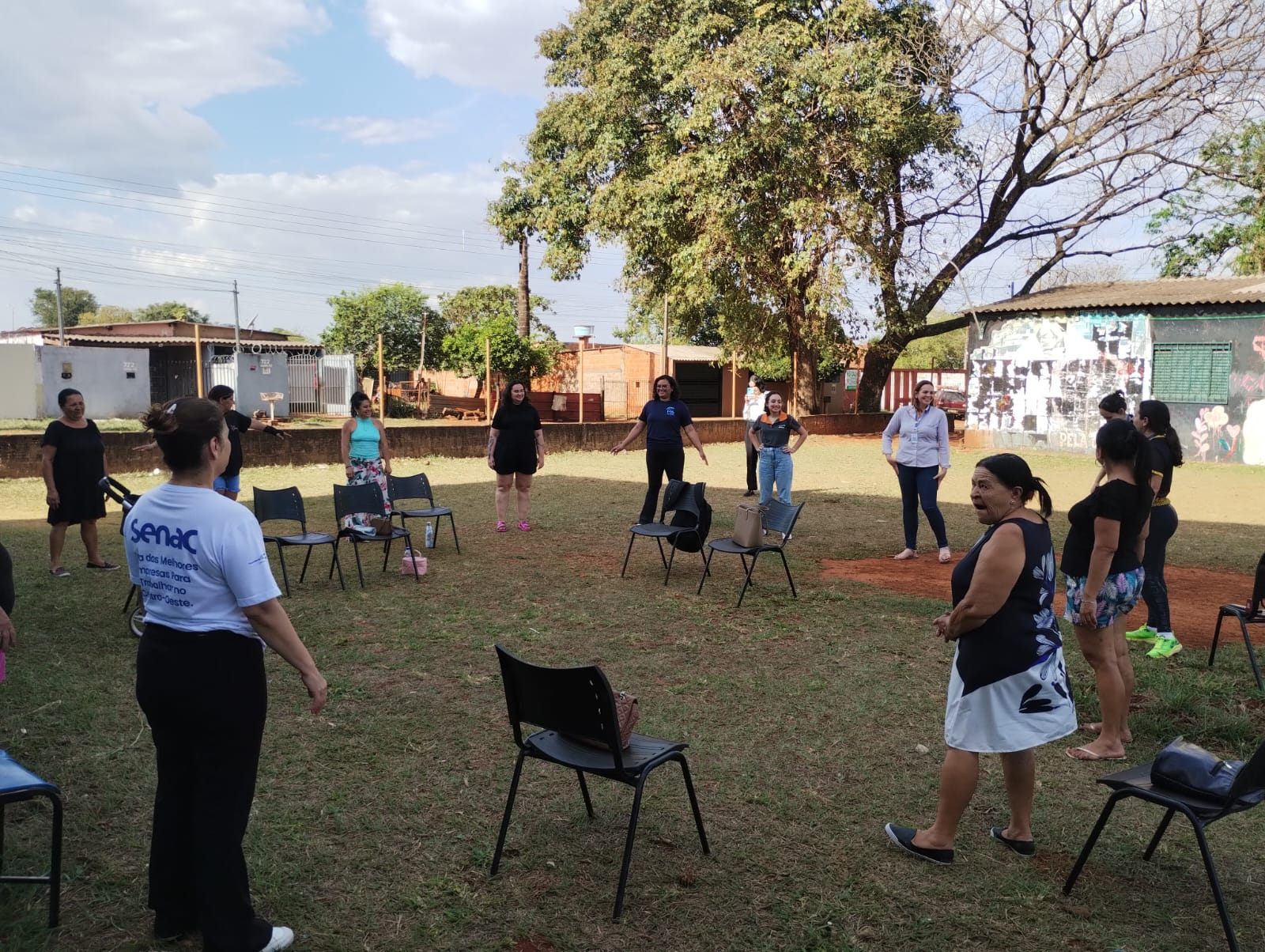 Dia do Voluntariado: o protagonismo feminino em comunidades