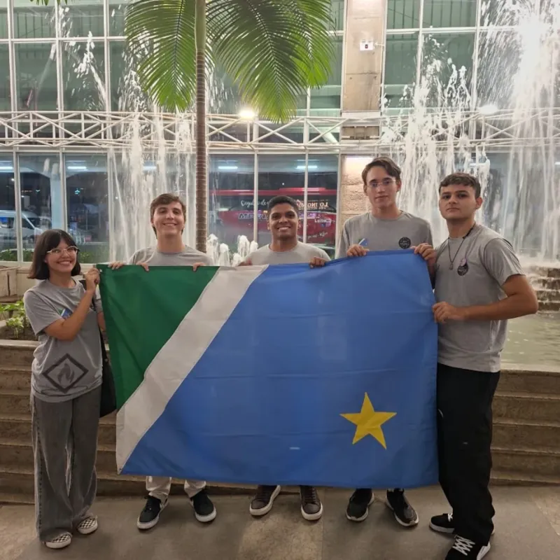 Alunos desembarcam em Belém para final do Desafio Liga Jovem