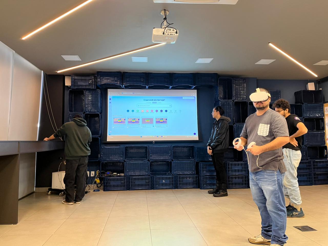 Alunos entregam primeira versão de 'game' sobre a dengue