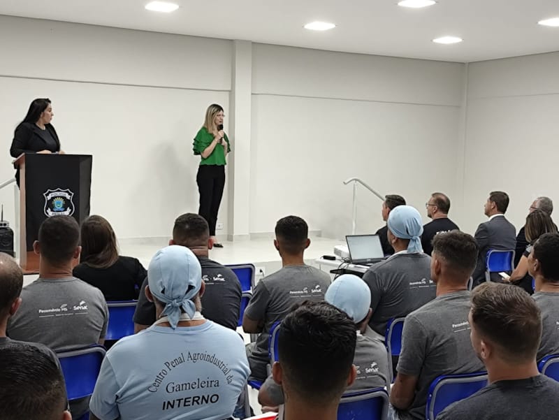 Curso de Pães Artesanais certifica internos da Gameleira